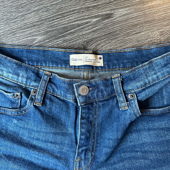 Gap jean short - Picture 3 of 3